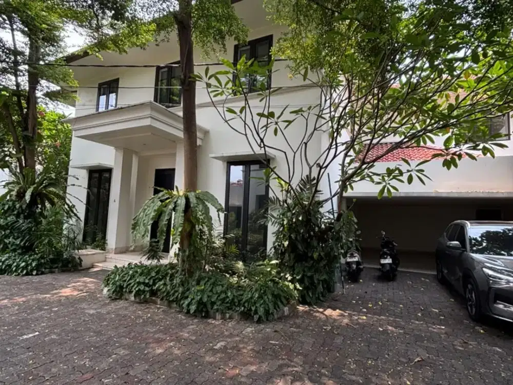 For Rent – Modern Tropical House with Private Pool in Kemang Utara