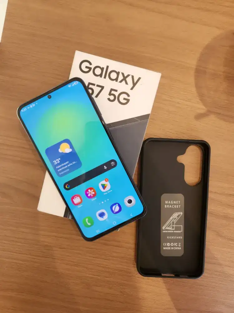 Samsung galaxy A57 garansi 9 bulan LIKE NEW JKYM