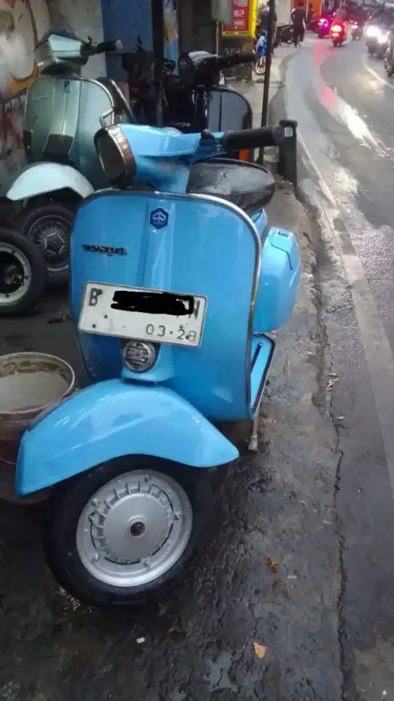 Vespa Super tahun 79