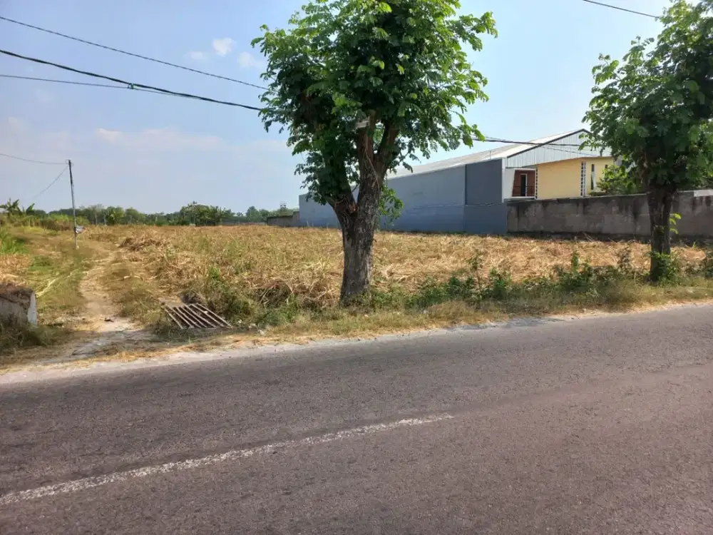 Dijual Tanah di Jalan Mojo Tasikmadu, Luas 3.479 m², Lebar Muka 26 Meter, Harga 2,5 Juta/m²