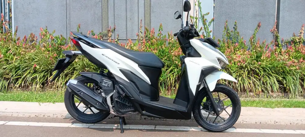 Honda Vario 125 white pavorite 2022