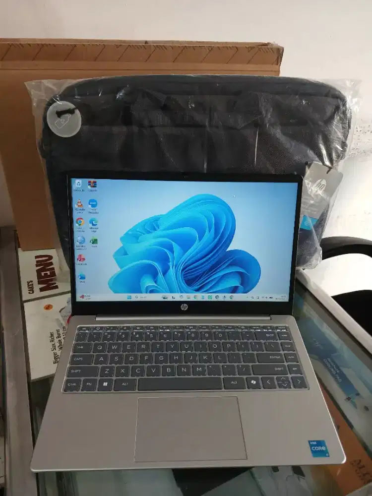 Laptop HP 14 Intel Core I3-1315U Like New, Garansi PanjangFullset