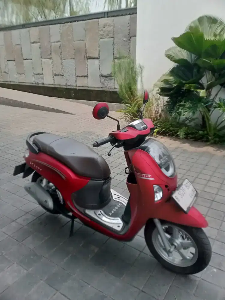 jual scoopy prestige merah 2025