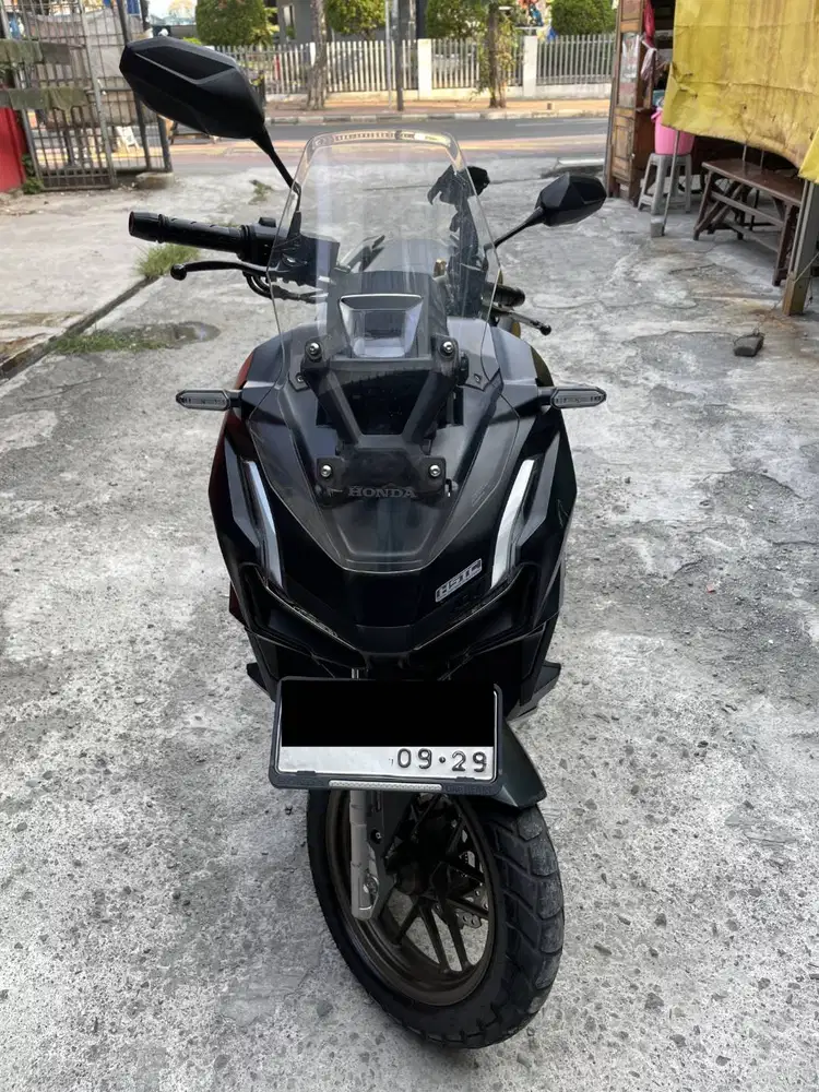 Honda ADV 160 ABS 2024 Hitam Tangan Pertama