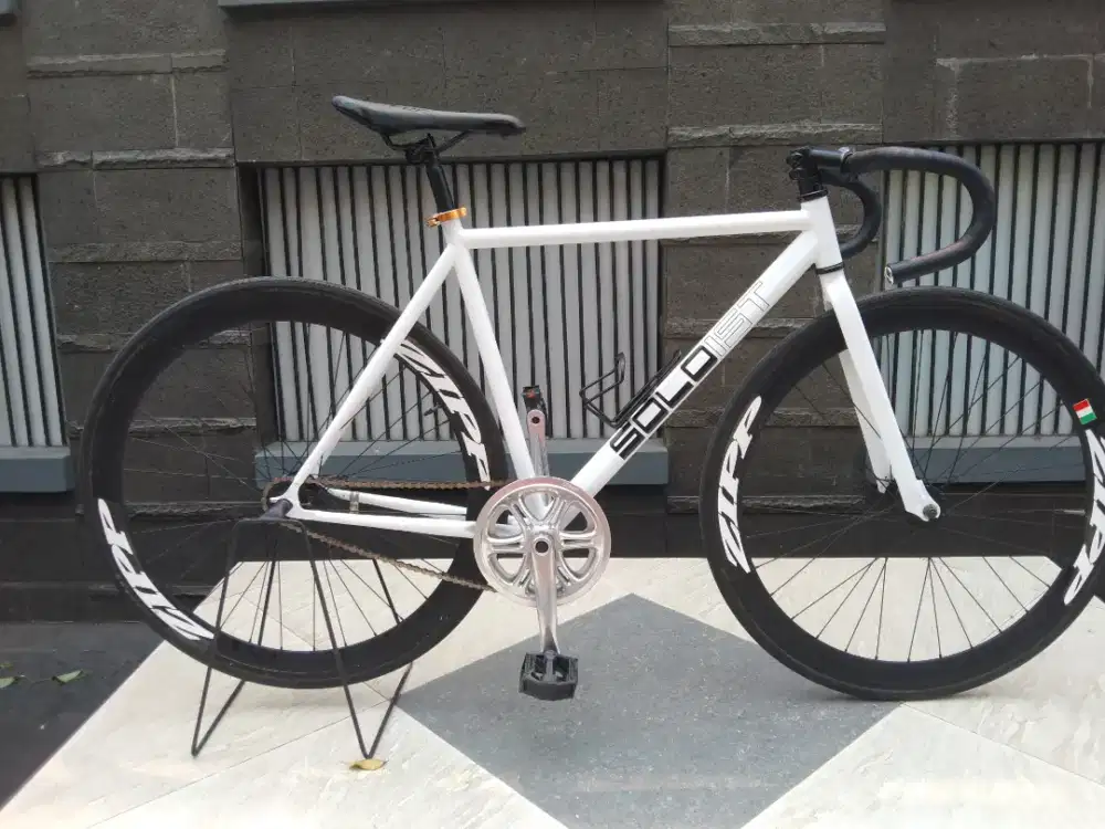 Sepeda fixie solois 02