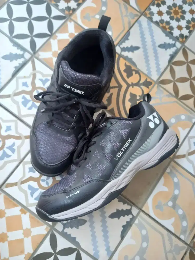 Sepatu Badminton Yonex Voltrex Tru Shape Tru Cushion