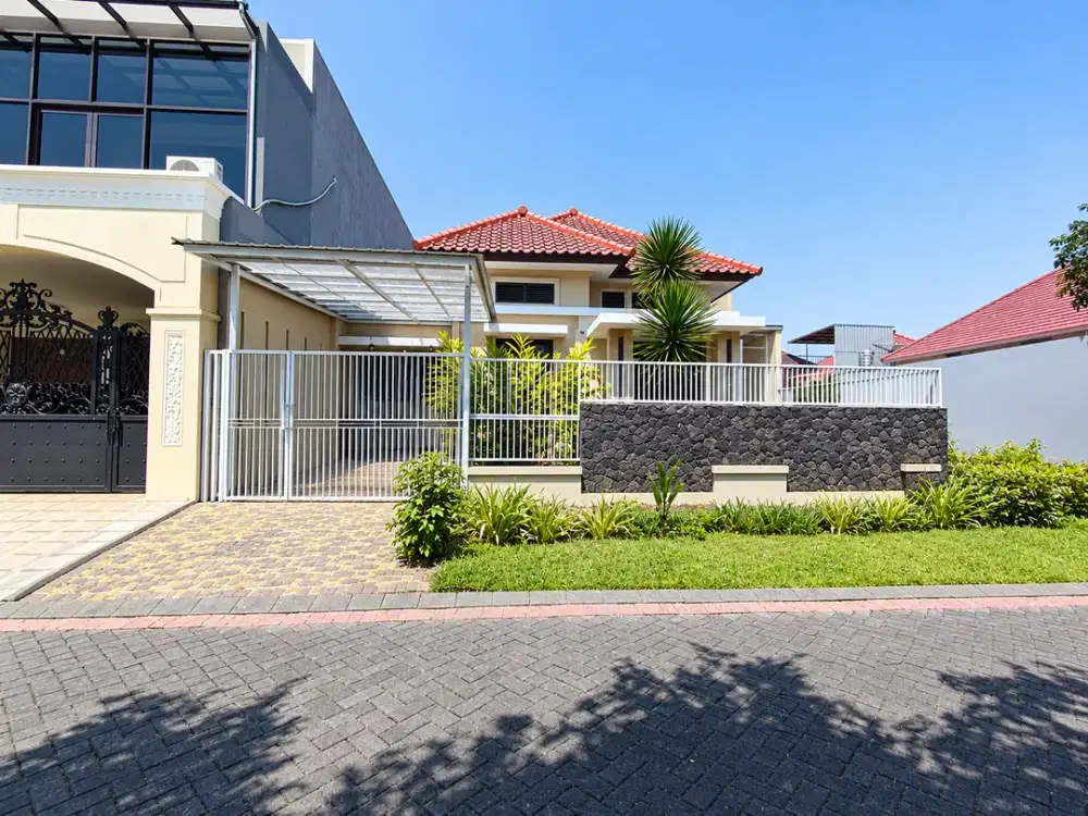 Rumah Mewah di Kawasan Eksklusif Kayutangan Golf Malang. MLG00191
