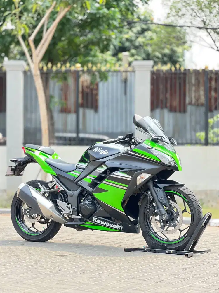 KAWASAKI NINJA 250 OLD 2017 HIJAU KRT KM LOW PAJAK PANJANG FULL ORI