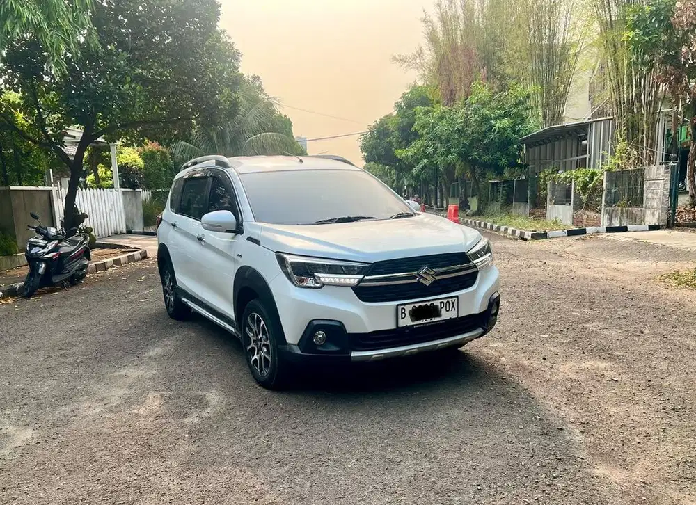 Suzuki XL7 Beta 1.5 AT 2022 - KM Low, Service Record (cash)