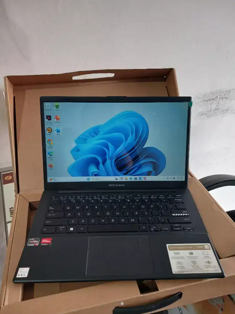 Laptop Asus Vivobook Go E1404F Ryzen 3 7320U Ram 8 Ssd 256