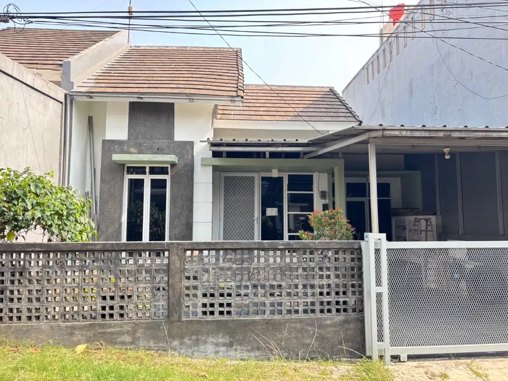 Jual Rumah di grand Serpong residence 1 blok b2 no 6