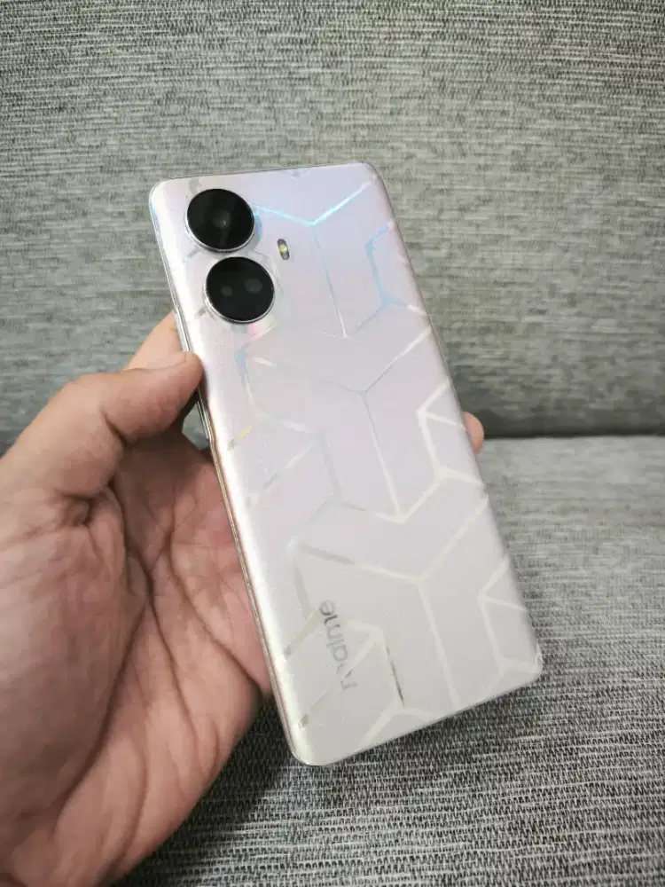 Realme 10 pro plus 8/128 resmi Indonesia