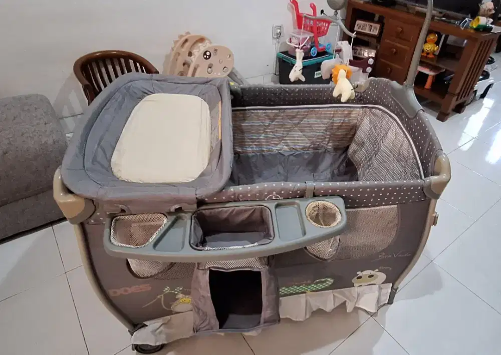 Box bayi bahan jaring