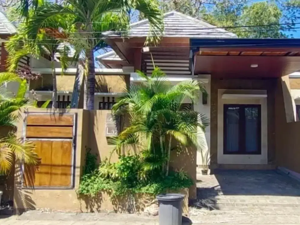 Rumah Semi Villa Royal Garden Residence