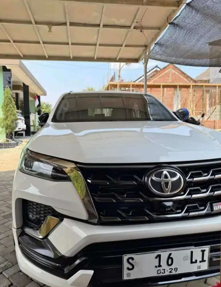 Fortuner gr 2.8