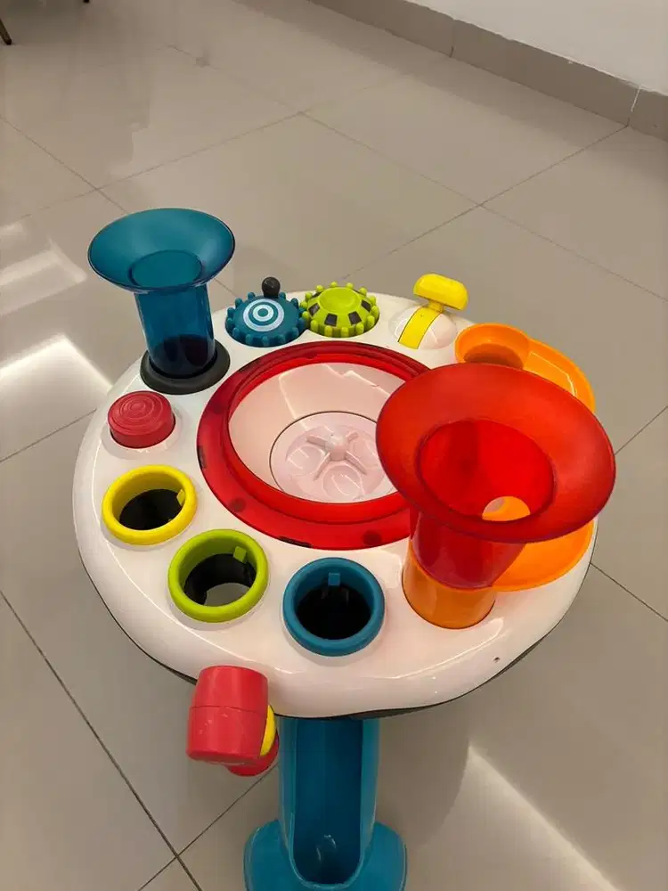ELC Little Senses Activity Table
