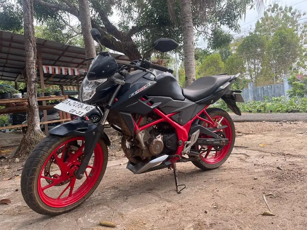 Jual CB150R Streetfire Surat Lengkap Pajak Panjang