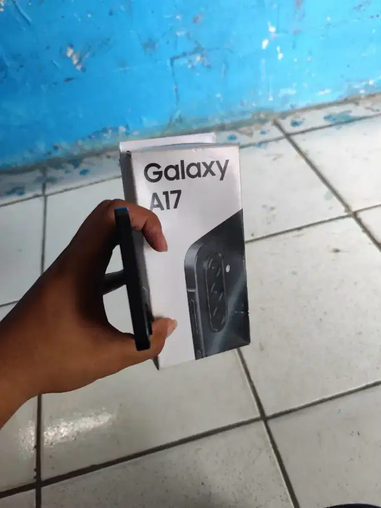 SAMSUNG A17 8/256 FULLSET NO MINUS, MULUS GA ADA KENDALA.