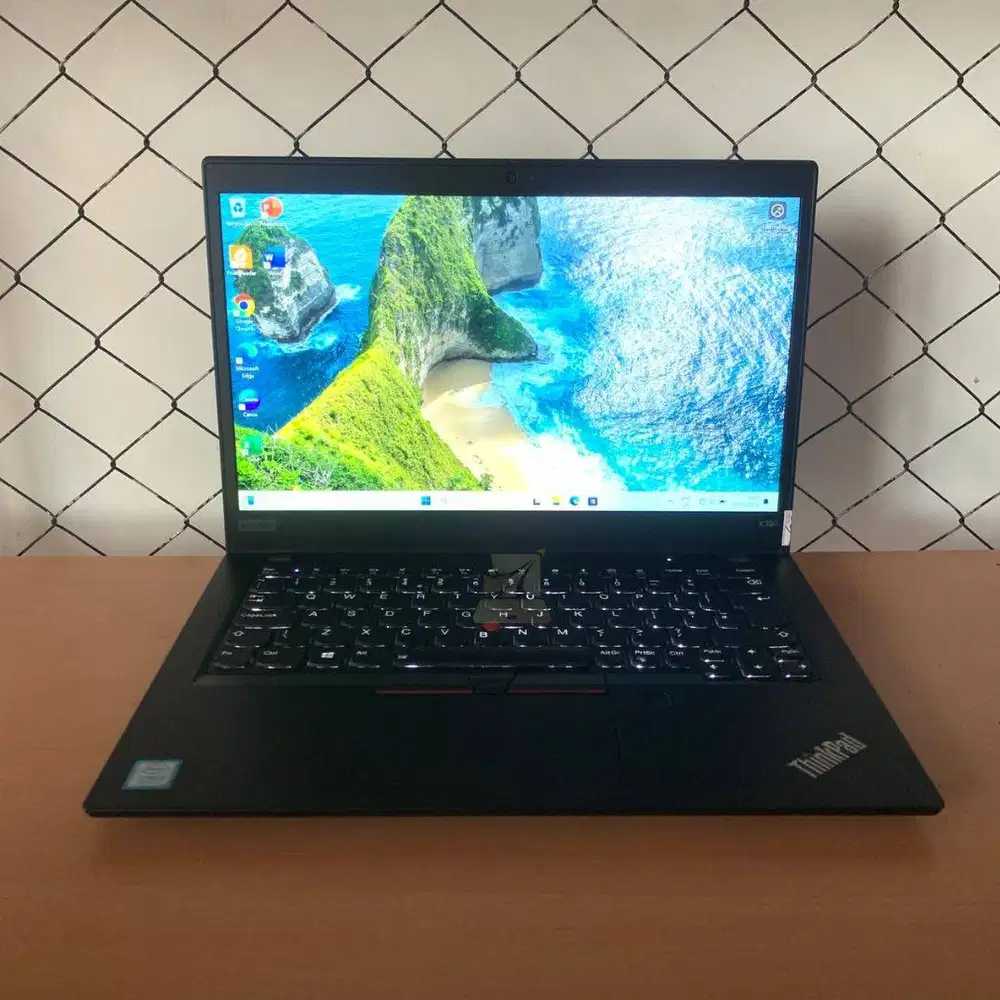 Lenovo ThinkPad X390 / i5-8365U / RAM 16GB / SSD 256GB / Intel UHD 620