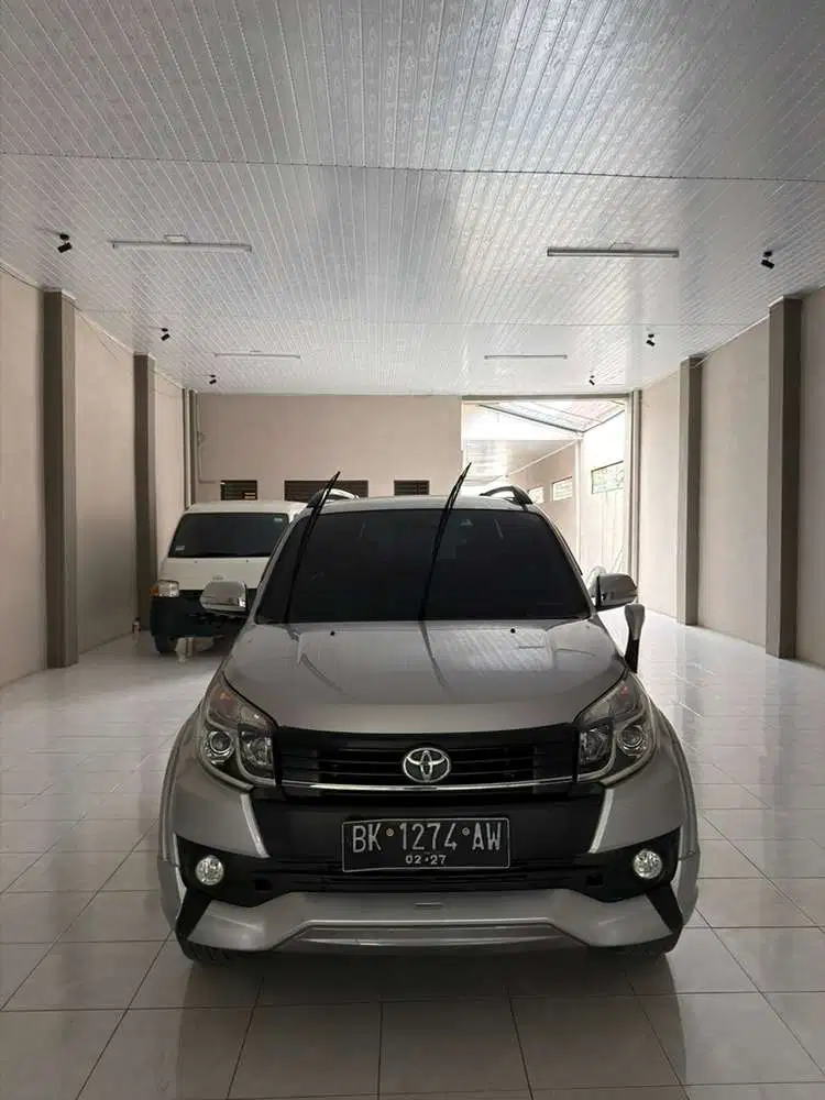 Toyota Rush 2017 Bensin