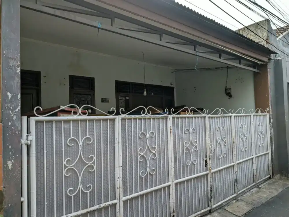 DIJUAL RUMAH MINIMALIS 700 JUTAAN SIAP HUNI DALAM KOMPLEK DI DUREN SAWIT JAKARTA TIMUR