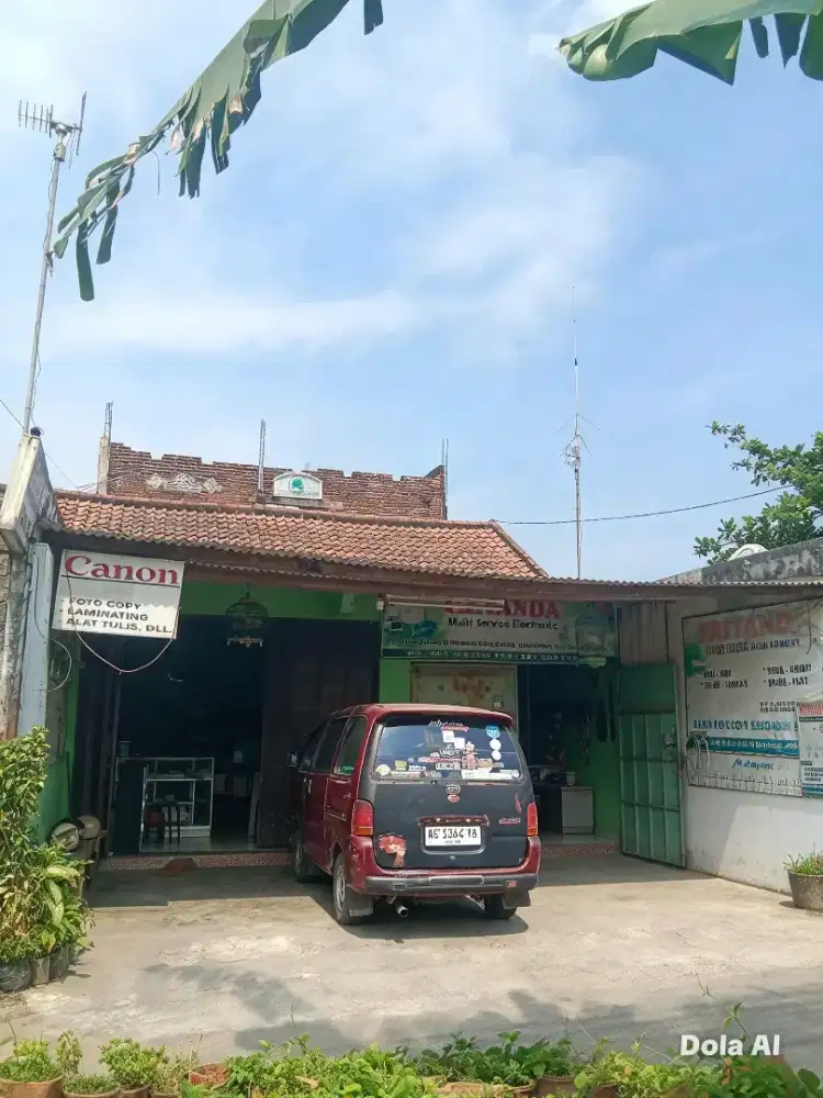Di jual rumah dan toko