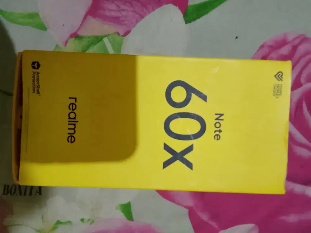 Real Me Note 60 X