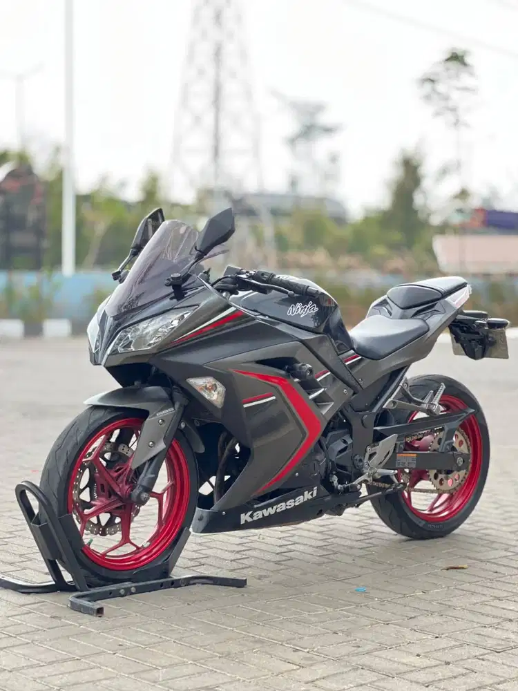 KAWASAKI NINJA 250 FI OLD ABS LTD GREY 2016 KM LOW PAJAK HIDUP MULUS
