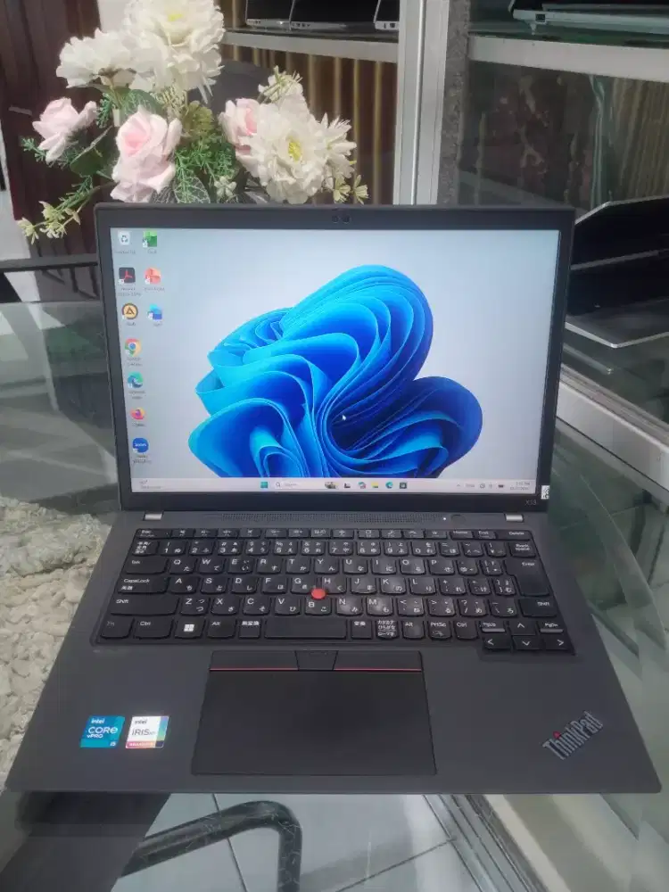 Laptop Lenovo Thinkpad X13 Core I5 Gen 11 Ram 8 Ssd 256 Intel Iris