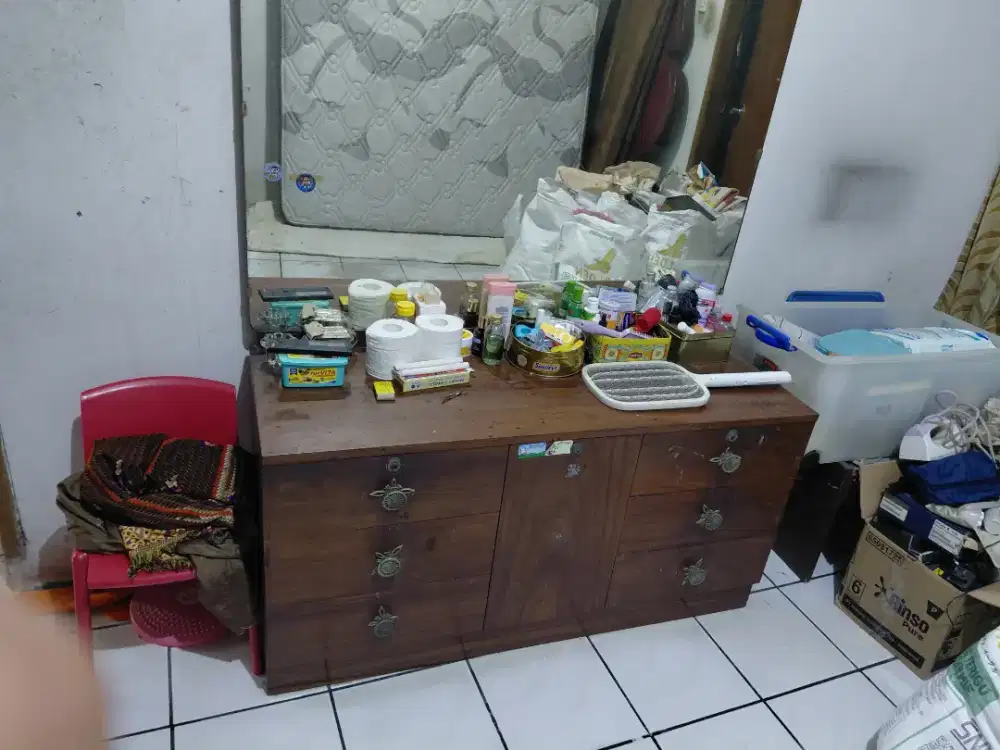 Meja rias kayu jati bekas
