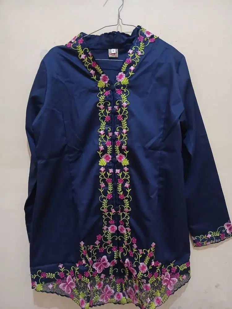 Kebaya Perempuan Navy