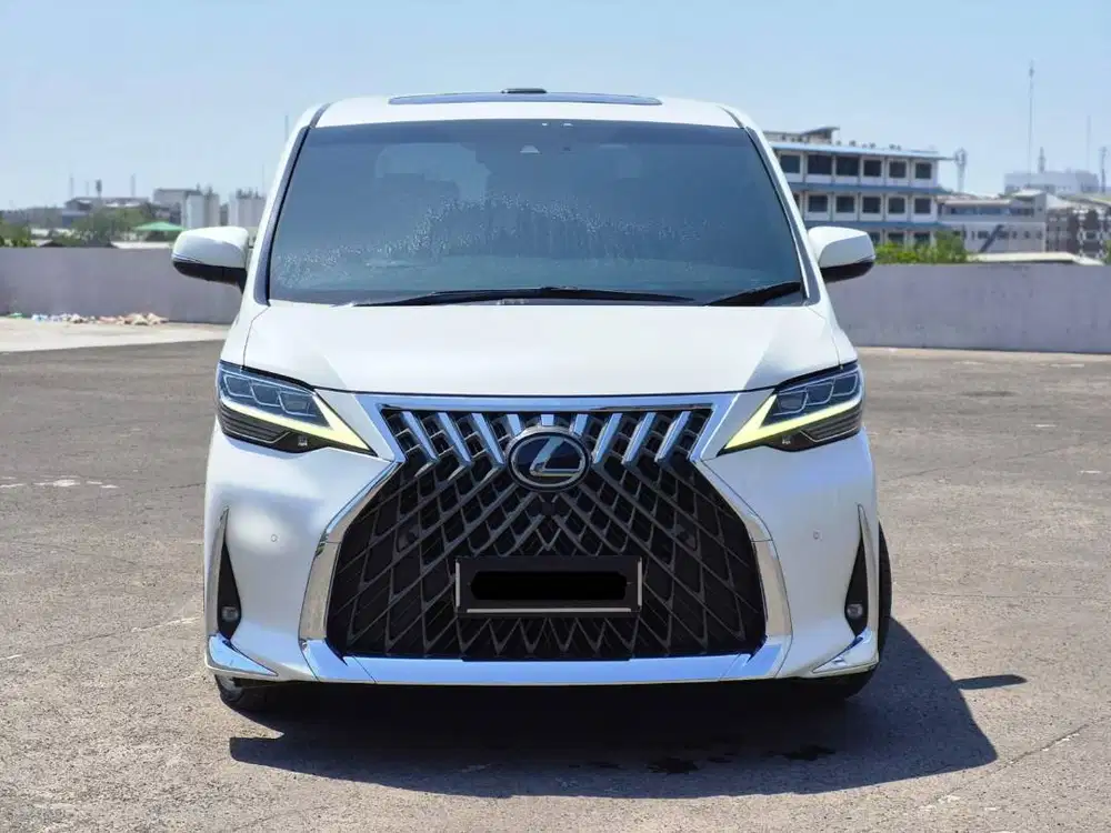 Lexus LM350 ATPM 7 Seat KM 30,xxx Record 2022 LM 350 ATPM WHITE BLACK