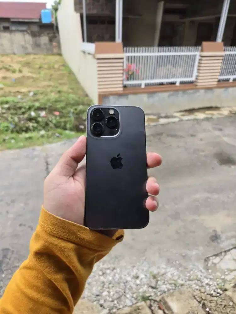 iPhone 13 pro128 gb