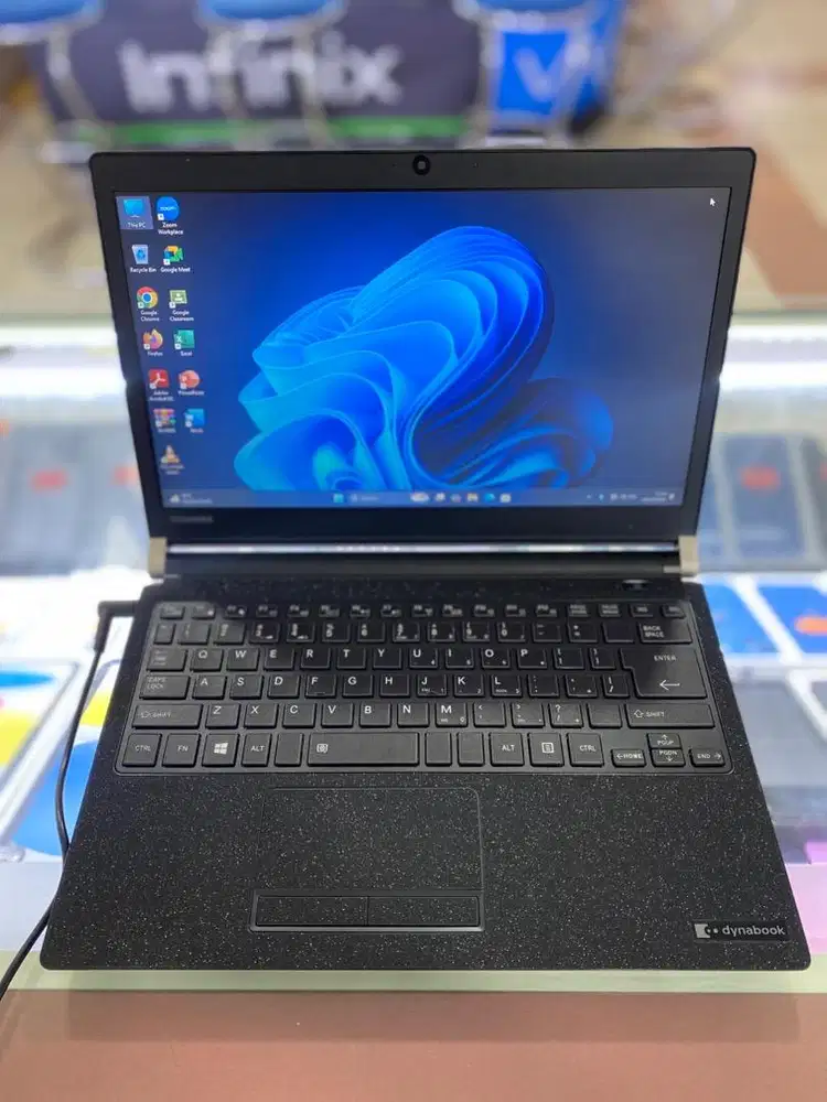 Laptop Toshiba R73/F