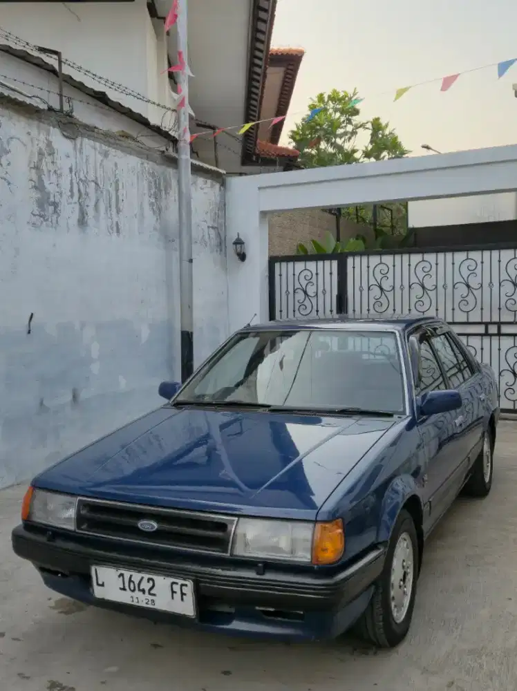 Ford laser 1.3 ghia 87 full original