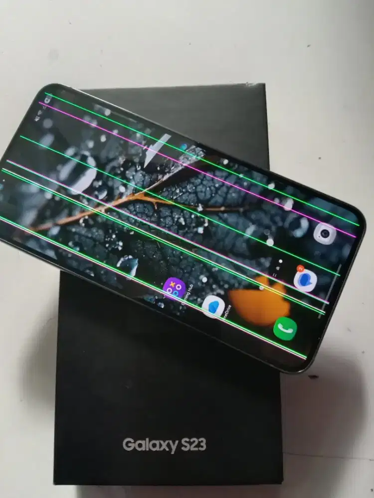 Samsung s23 h0+box 8/256