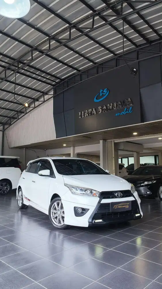 [KM76rb] Toyota Yaris S TRD Sportivo AT 2015 | 2014 2016 Jazz