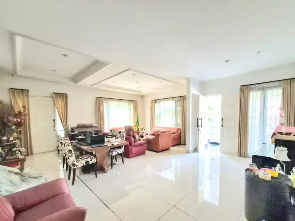 NL.453 - Murah !! Dijual Rumah Siap Huni 8x18 Jalan 2 Mobil Hadap Selatan di Sunter Bisma