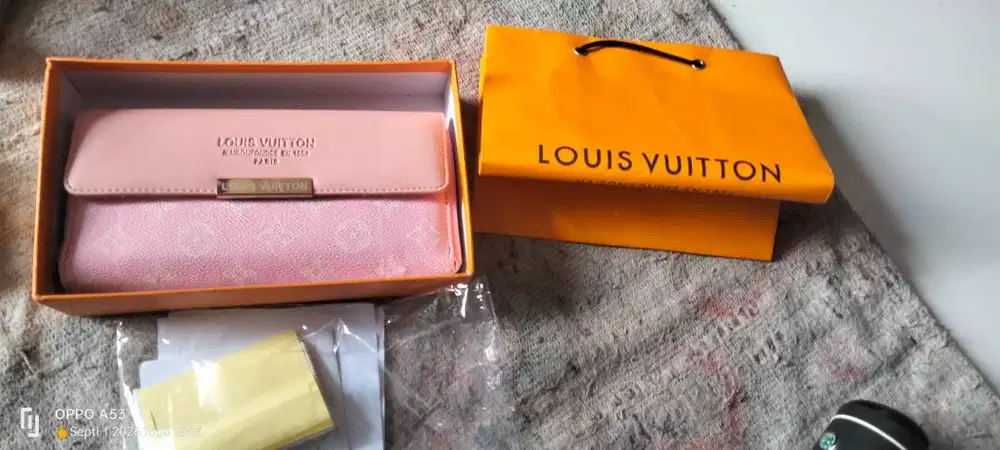 Jual teleskop dan dompet wanita louis vuitton