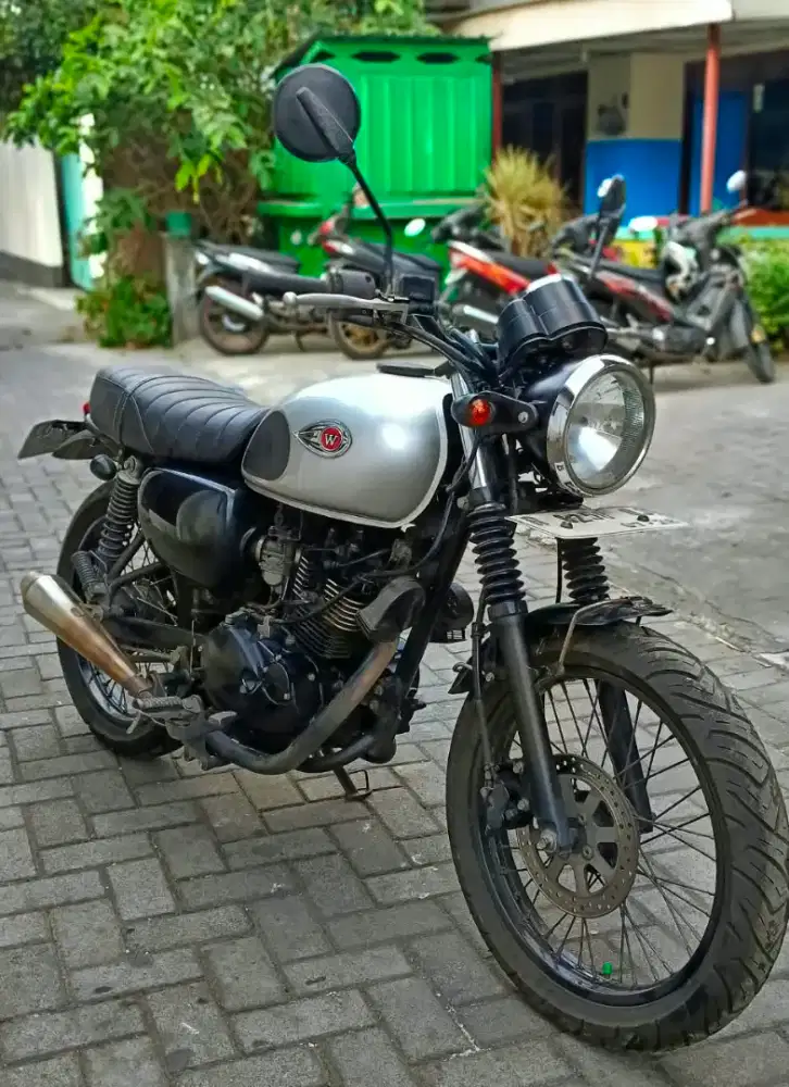 Kawasaki w175 modif