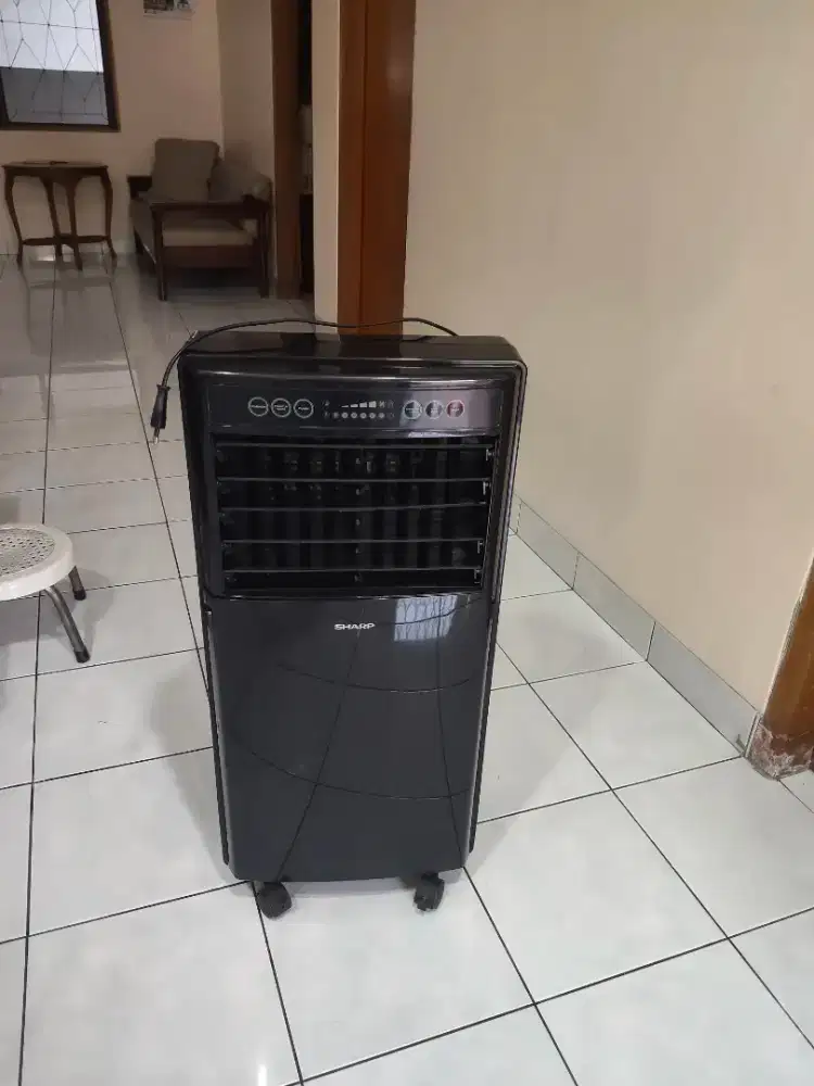 Kipas angin AC sharp