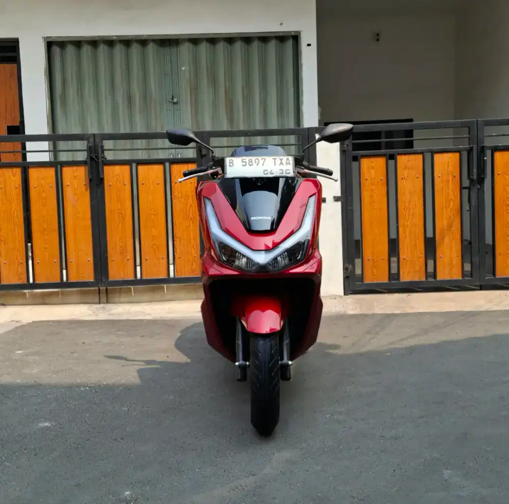 Honda PCX 160 Gen 2 CBS ISS MULUSSS Pajak Hidup Panjang