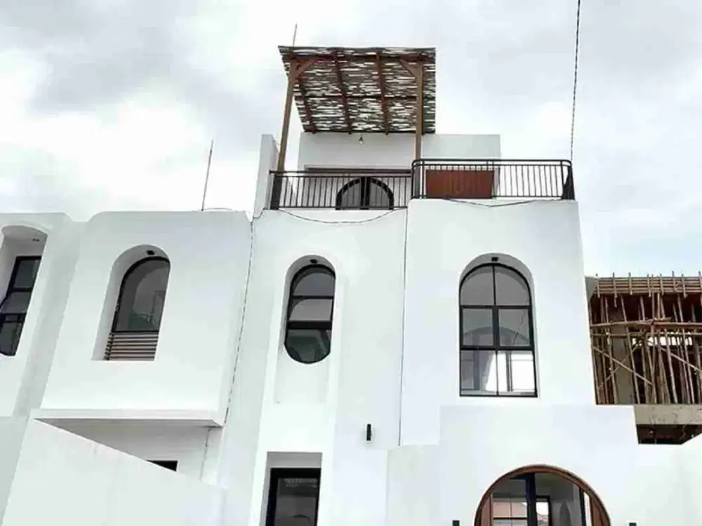 2 villa :
Benoa, Kec. Kuta Selatan, Badung, Bali.