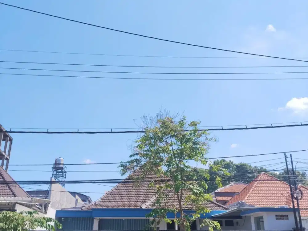 Dijual rumah bagus cocok untuk investasi di Jalan Utama Kutai Surabaya