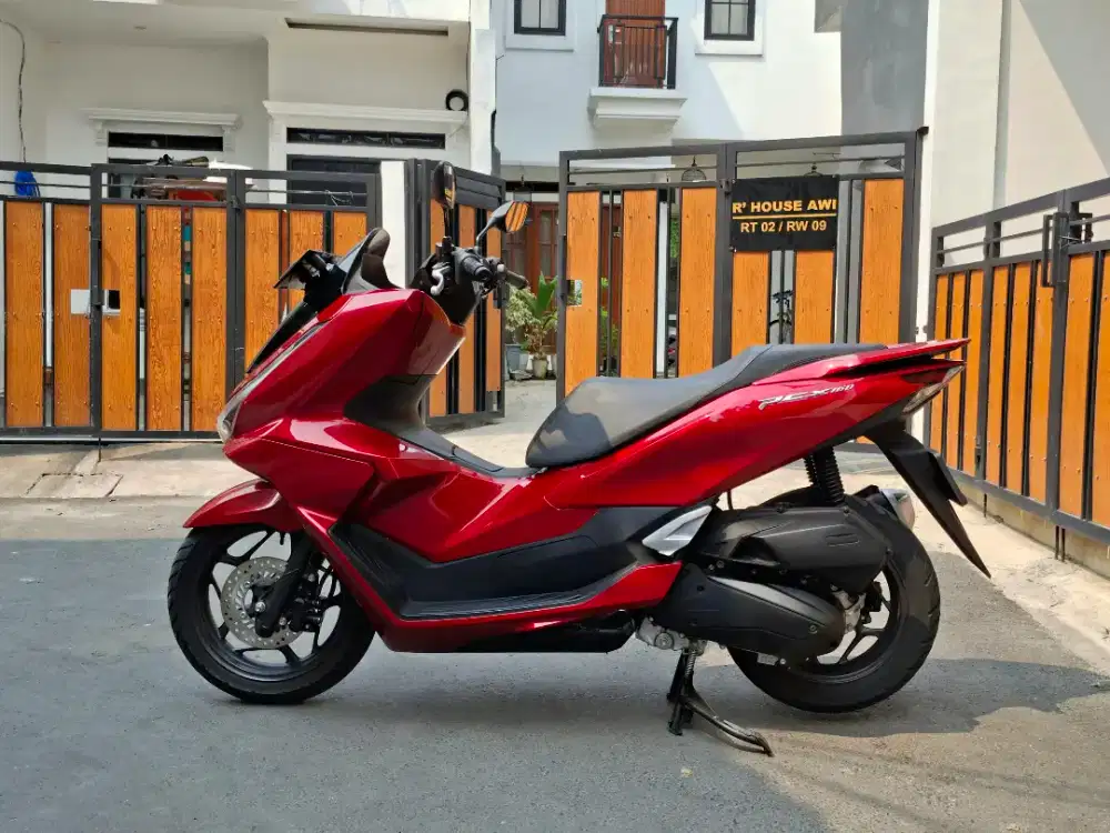 Honda PCX 160 Gen 2 CBS ISS MULUSSS Pajak Hidup Panjang