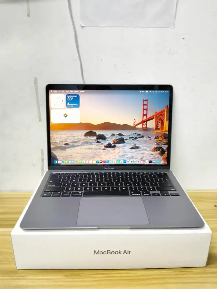 MacBook Air M1 2020 Ram 8GB SSD 256GB Fullset Ex IBox