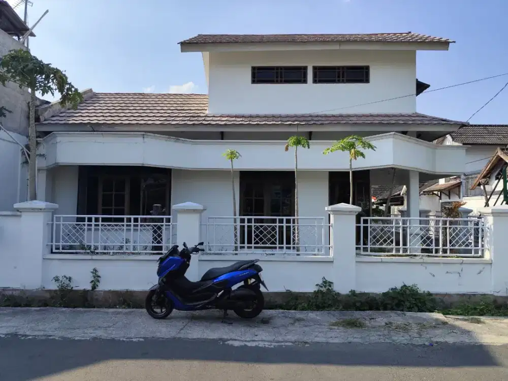 Dijual Cepat Rumah Fajar Indah Colomadu Karanganyar, Tanah 388 m², 5 Kamar Tidur, Garasi 3 Mobil – Rp2,6 Miliar