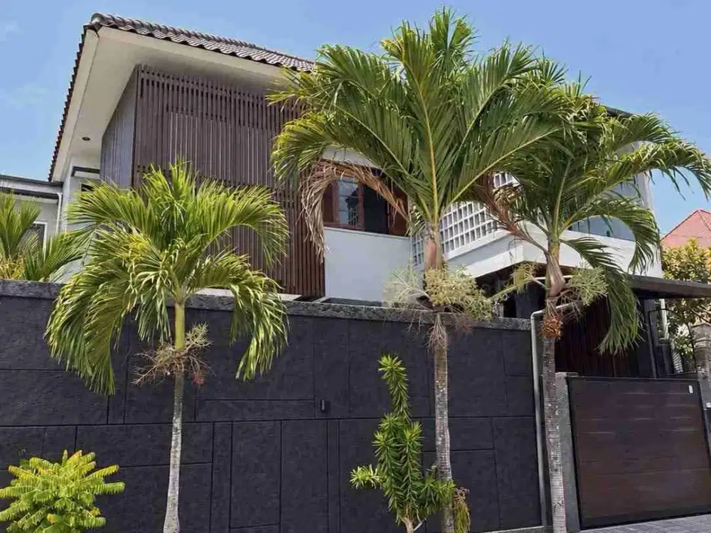 For Sale Rumah Tropical Modern Minimalias area Jalan Saridana Gatsu Barat Denpasar Barat