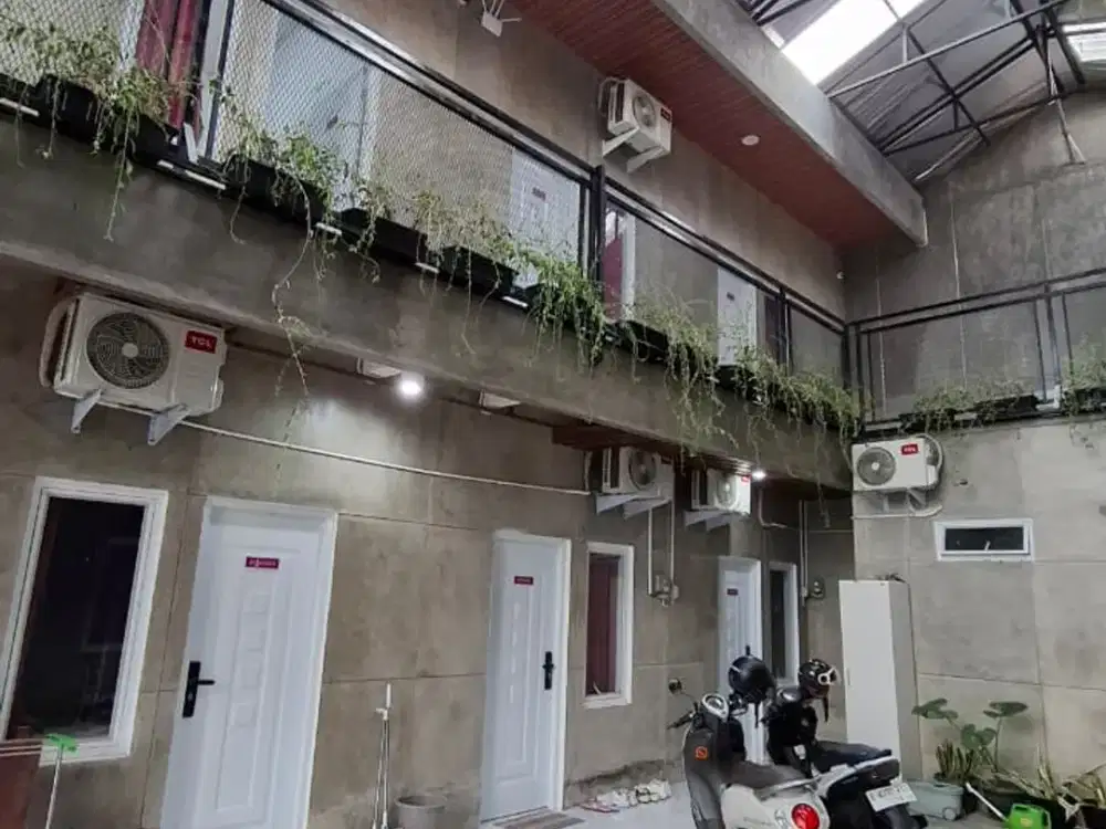 Dijual Kost Putri Eksklusif Dekat Solo Square Surakarta, 20 Kamar Mandi Dalam, SHM – 3,8 Miliar