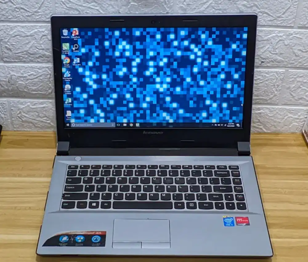 Lenovo Ideapad 350 core i3 gen 5 ram 8gb Dual Vga